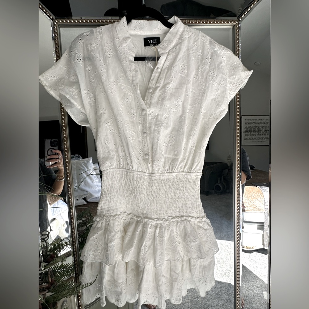 VICI white lace dress w tags